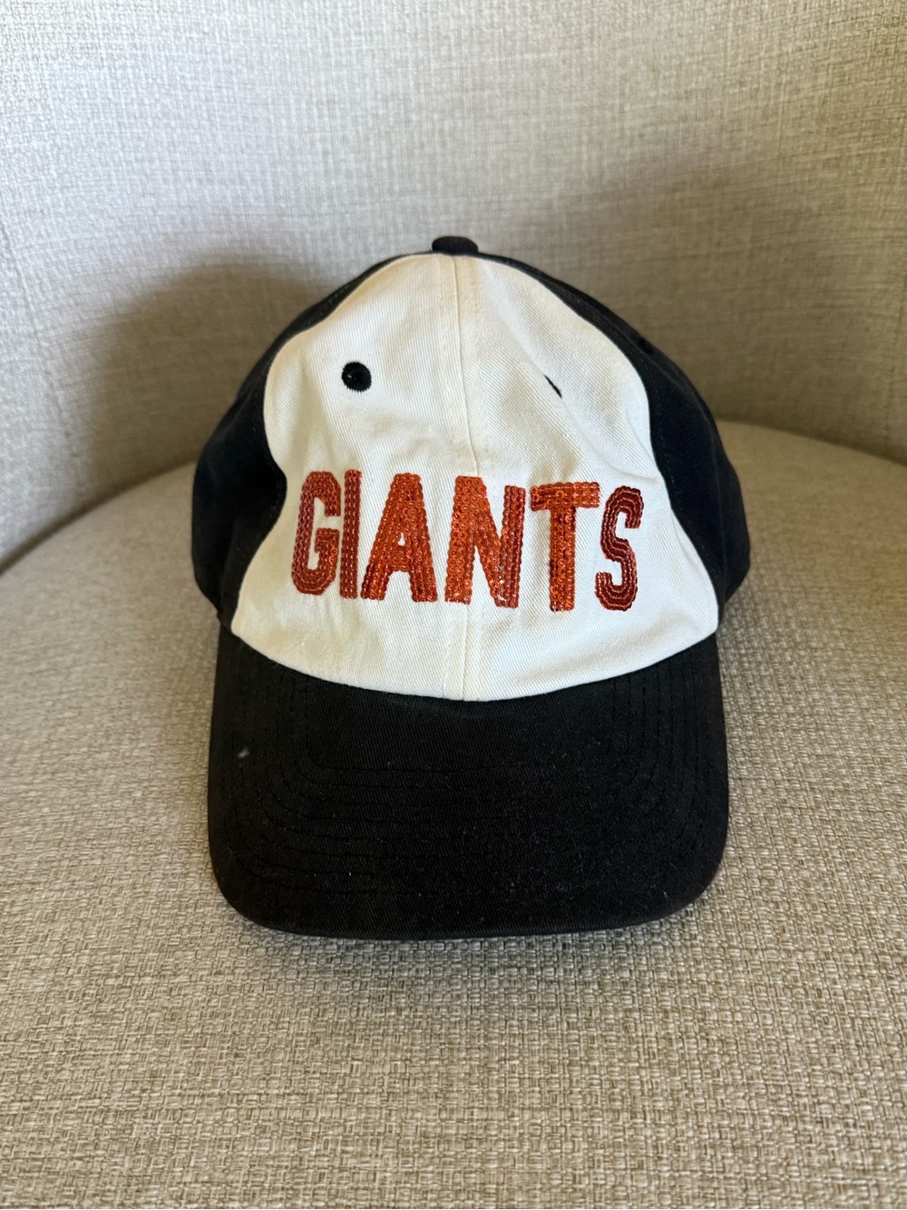 SF GIANTS Black & White Baseball Cap